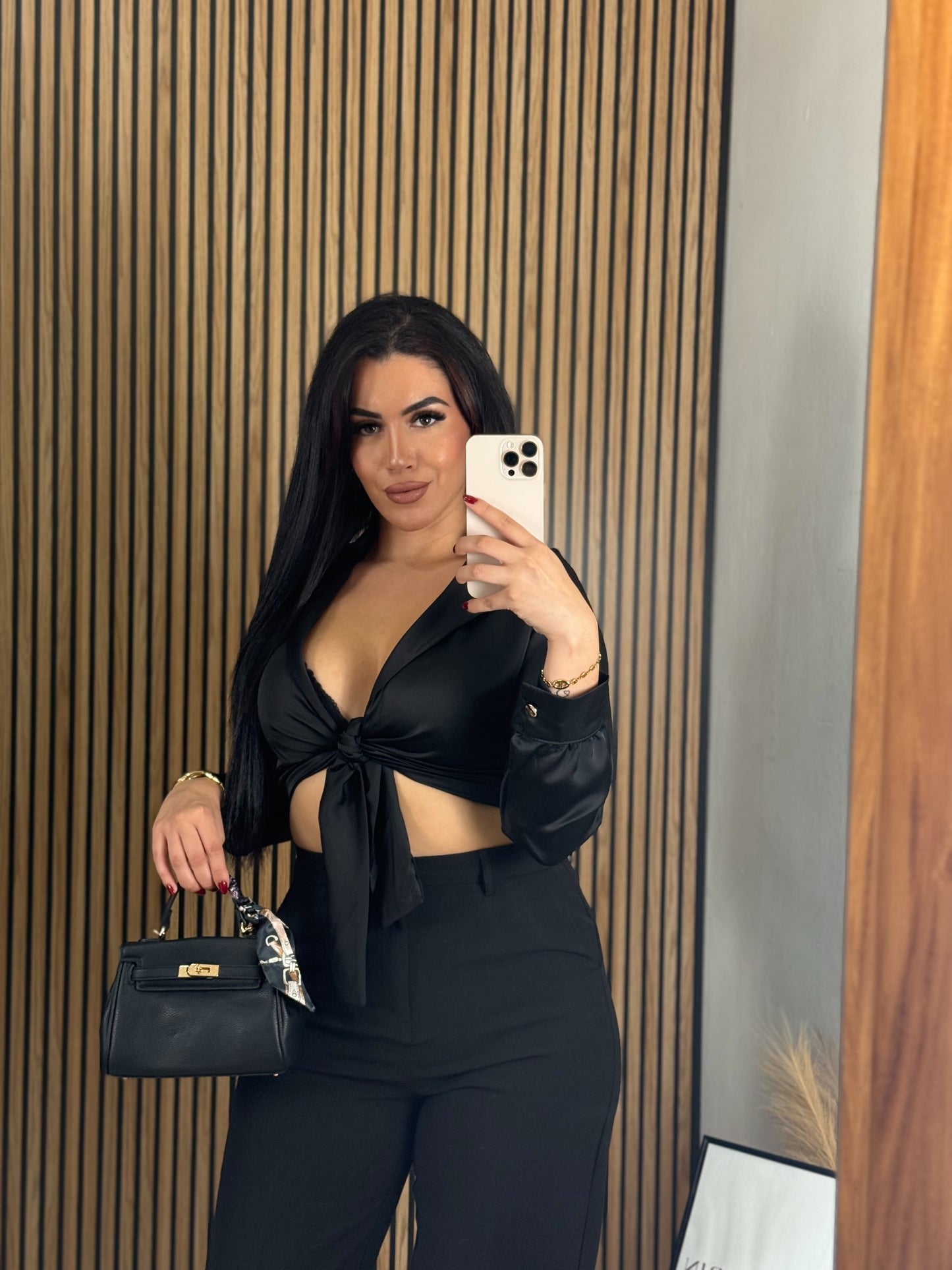 BLUSA RASO CORTA NEGRA